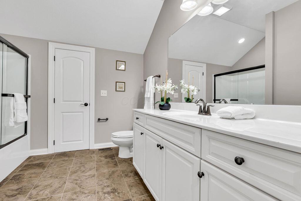 8356 Dolman Drive, Powell, Ohio image 33