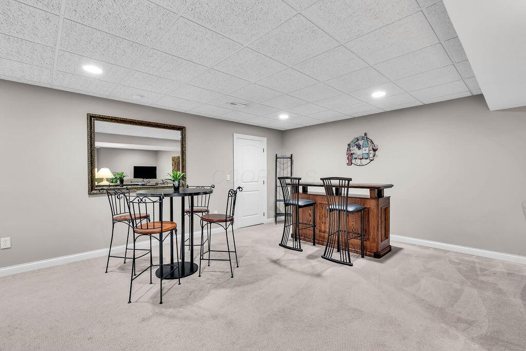 8356 Dolman Drive, Powell, Ohio image 37