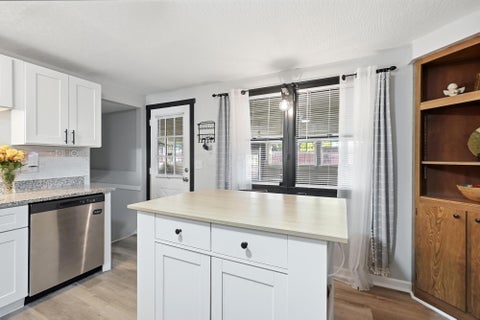 Tiny photo for 1556 Lexdale Court, Reynoldsburg, OH 43068 (MLS # 226040967)