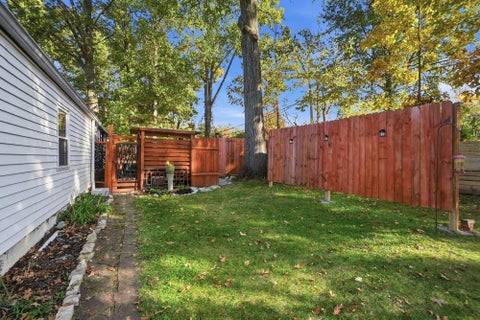 Tiny photo for 1556 Lexdale Court, Reynoldsburg, OH 43068 (MLS # 226040967)