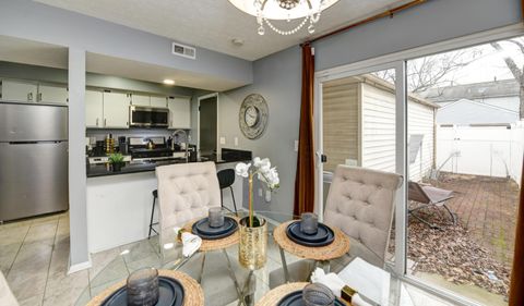 Tiny photo for 321 Northgate Court B #B, Westerville, OH 43081 (MLS # 226000827)