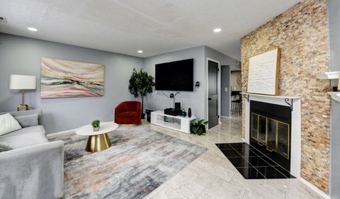 Photo of 321 Northgate Court B #B, Westerville, OH 43081 (MLS # 226000827)