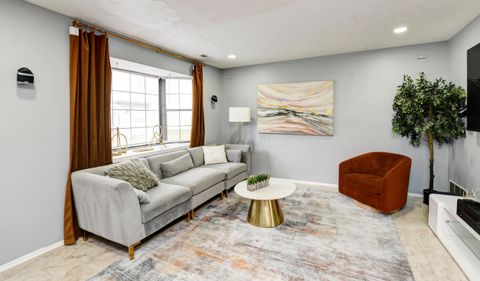 Tiny photo for 321 Northgate Court B #B, Westerville, OH 43081 (MLS # 226000827)