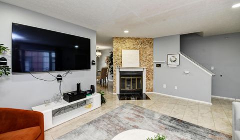 Tiny photo for 321 Northgate Court B #B, Westerville, OH 43081 (MLS # 226000827)