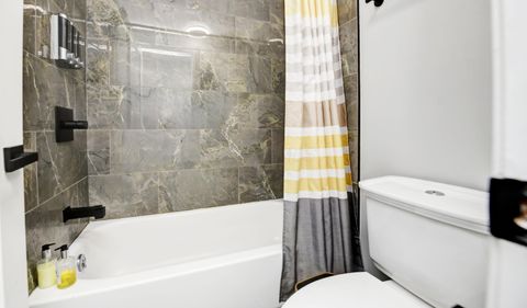 Tiny photo for 321 Northgate Court B #B, Westerville, OH 43081 (MLS # 226000827)