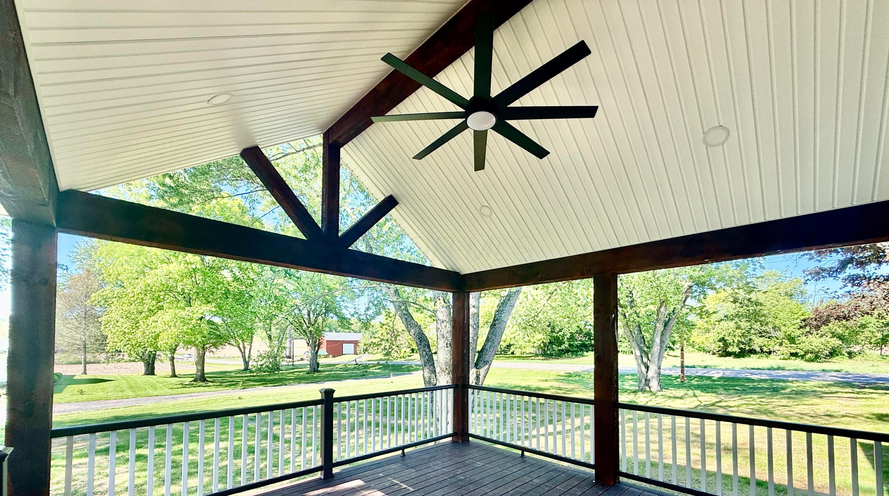 970 Lakefork Road NE