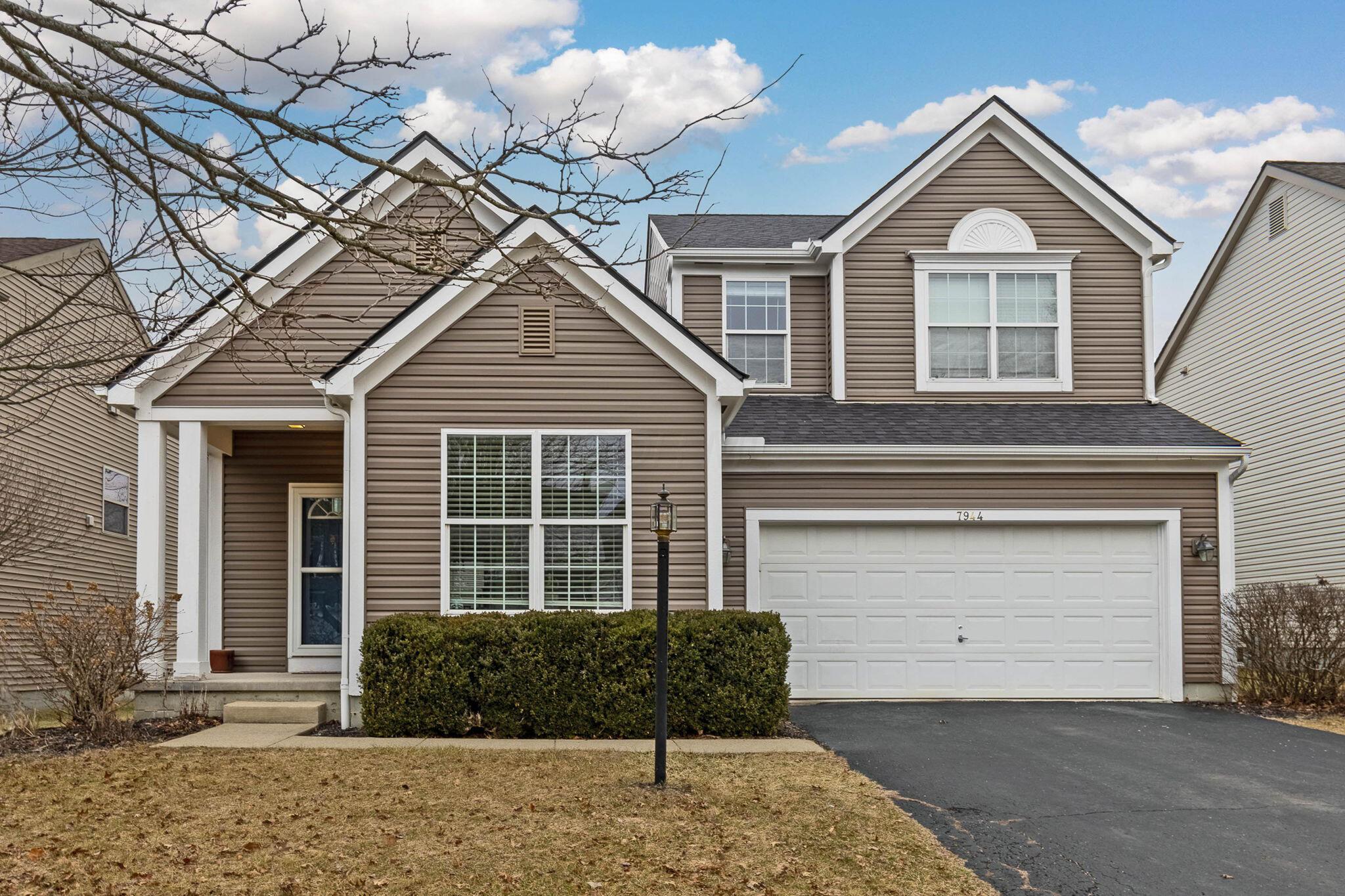 7944 Black Willow Drive, Blacklick, Ohio image 1