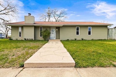 Photo of 7976 Goldsmith Drive, Reynoldsburg, OH 43068 (MLS # 226011976)