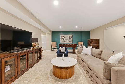 Tiny photo for 4 Pickett Place, New Albany, OH 43054 (MLS # 225039663)