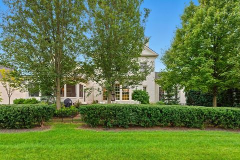 Tiny photo for 4 Pickett Place, New Albany, OH 43054 (MLS # 225039663)