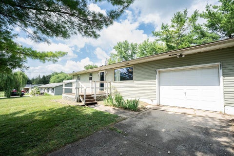 Tiny photo for 465 Vernon Drive, Chillicothe, OH 45601 (MLS # 226025971)