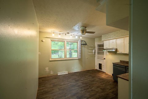 Tiny photo for 465 Vernon Drive, Chillicothe, OH 45601 (MLS # 226025971)