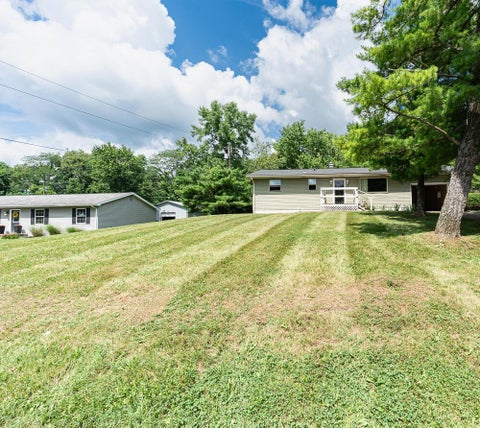 Tiny photo for 465 Vernon Drive, Chillicothe, OH 45601 (MLS # 226025971)