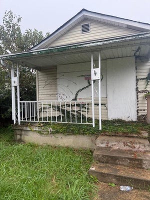 1011 CAMPBELL AVE, COLUMBUS, OH 43223 - Image f044f350c7bb2cd8b85cfb55eb77948d/2293252220