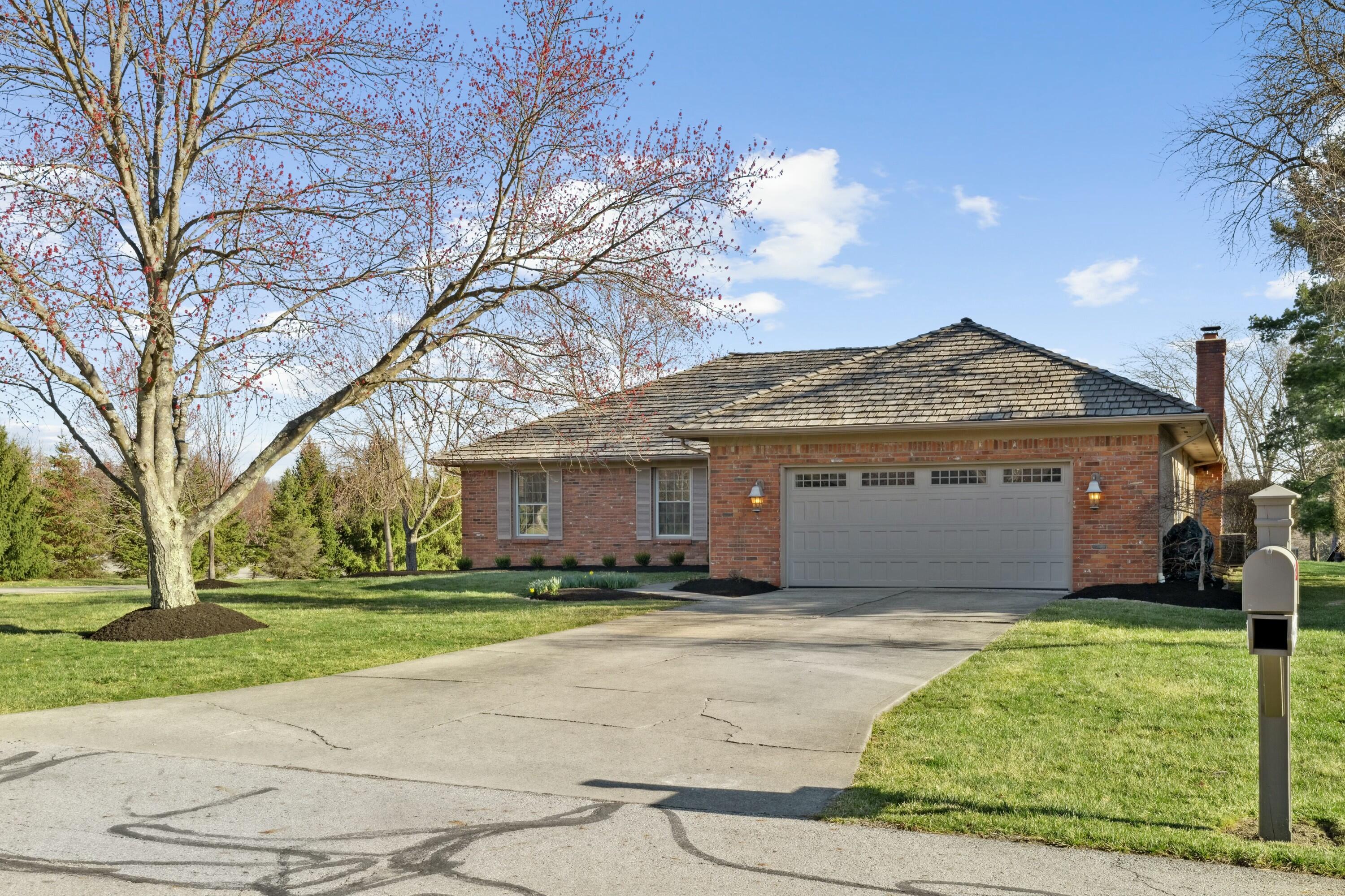 8554 Glenalmond Court, Dublin, Ohio image 2