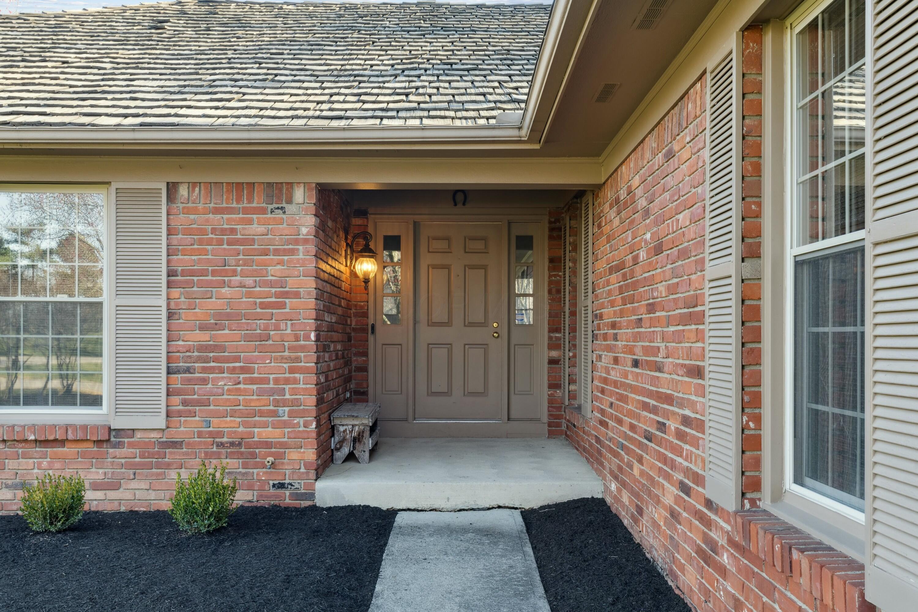 8554 Glenalmond Court, Dublin, Ohio image 5