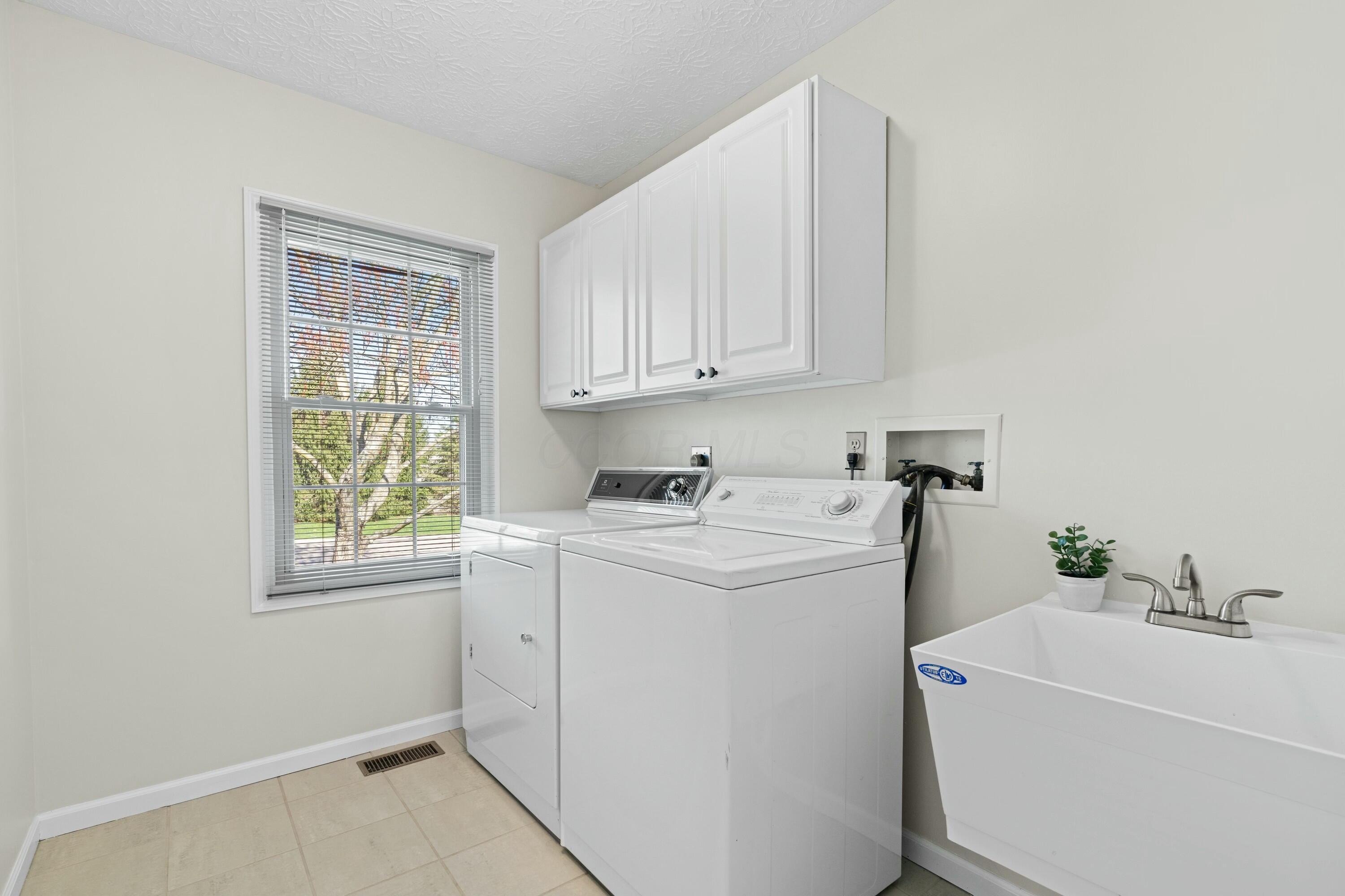 8554 Glenalmond Court, Dublin, Ohio image 36