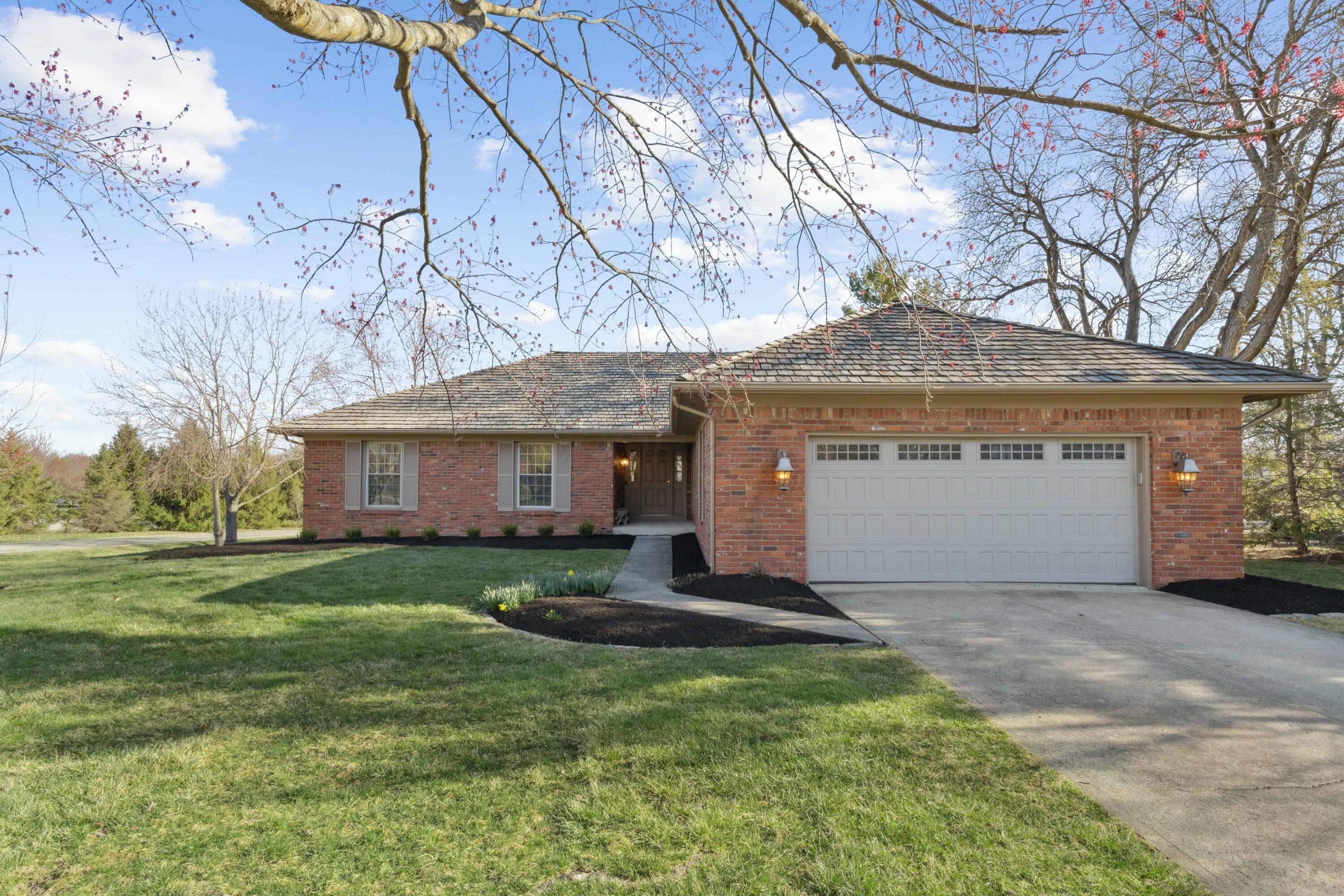 8554 Glenalmond Court, Dublin, Ohio image 3