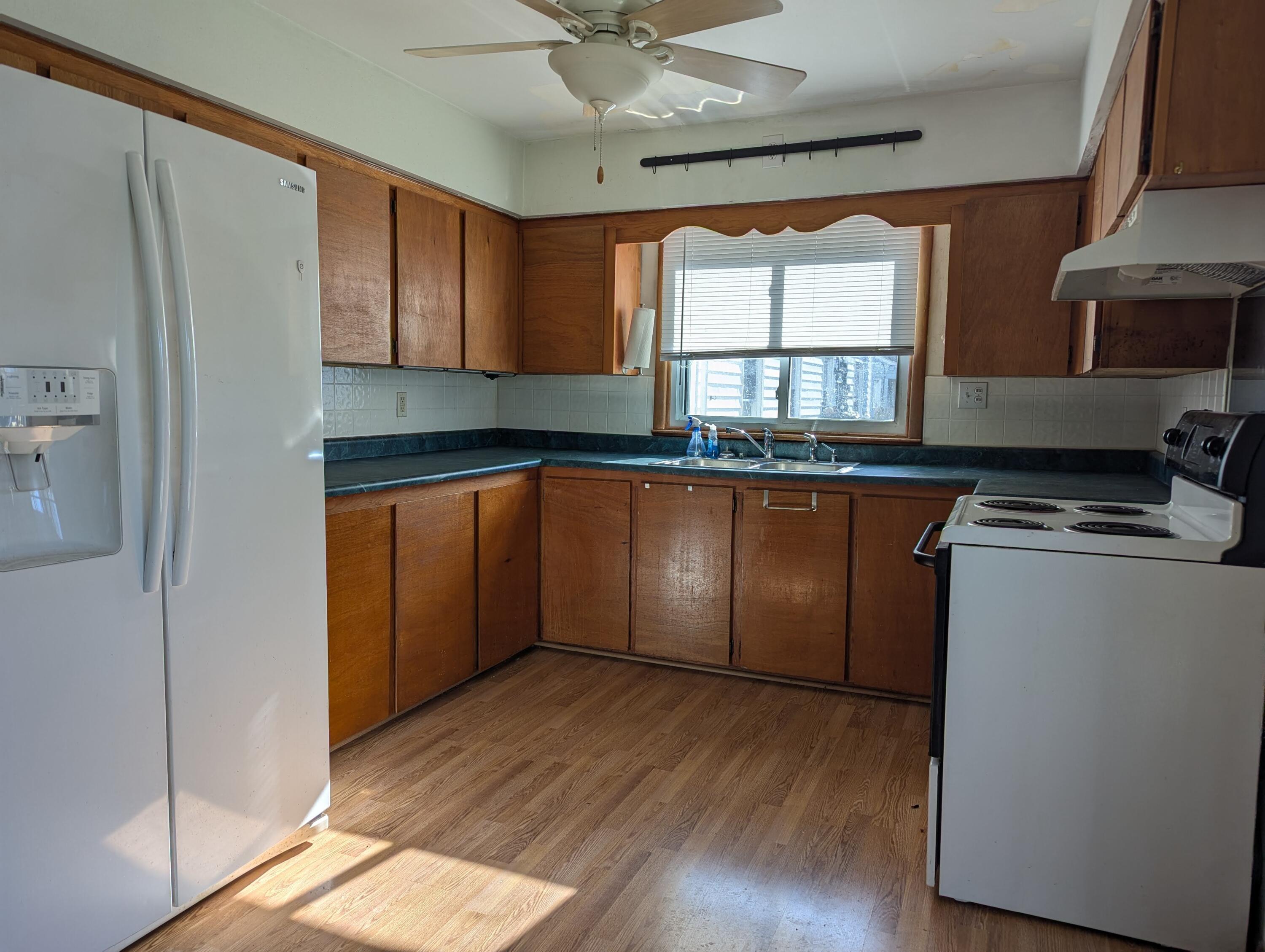 429 W Parkwood Avenue, Springfield, Ohio image 3
