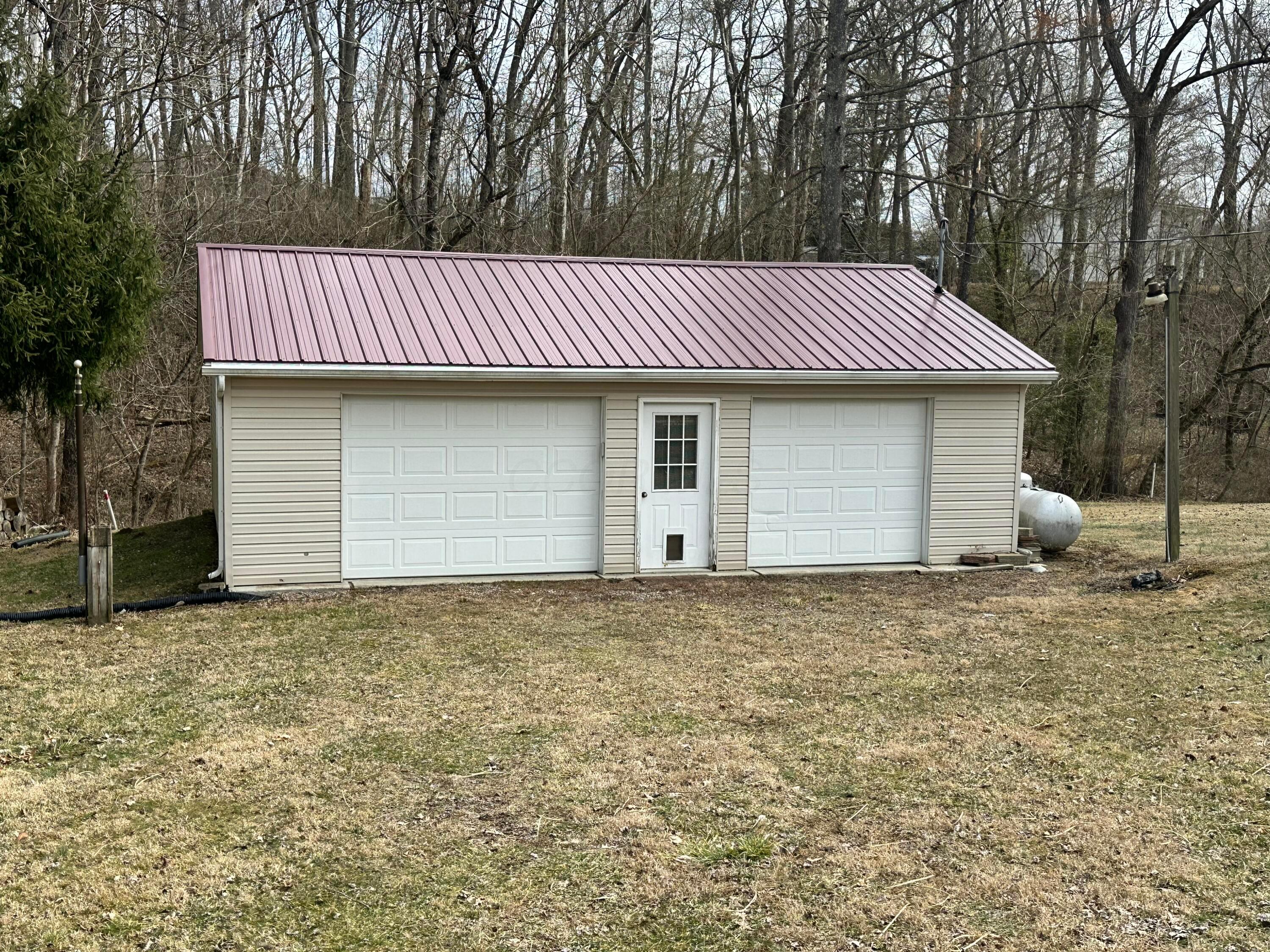 8752 N Rokeby Drive, Mcconnelsville, Ohio image 13