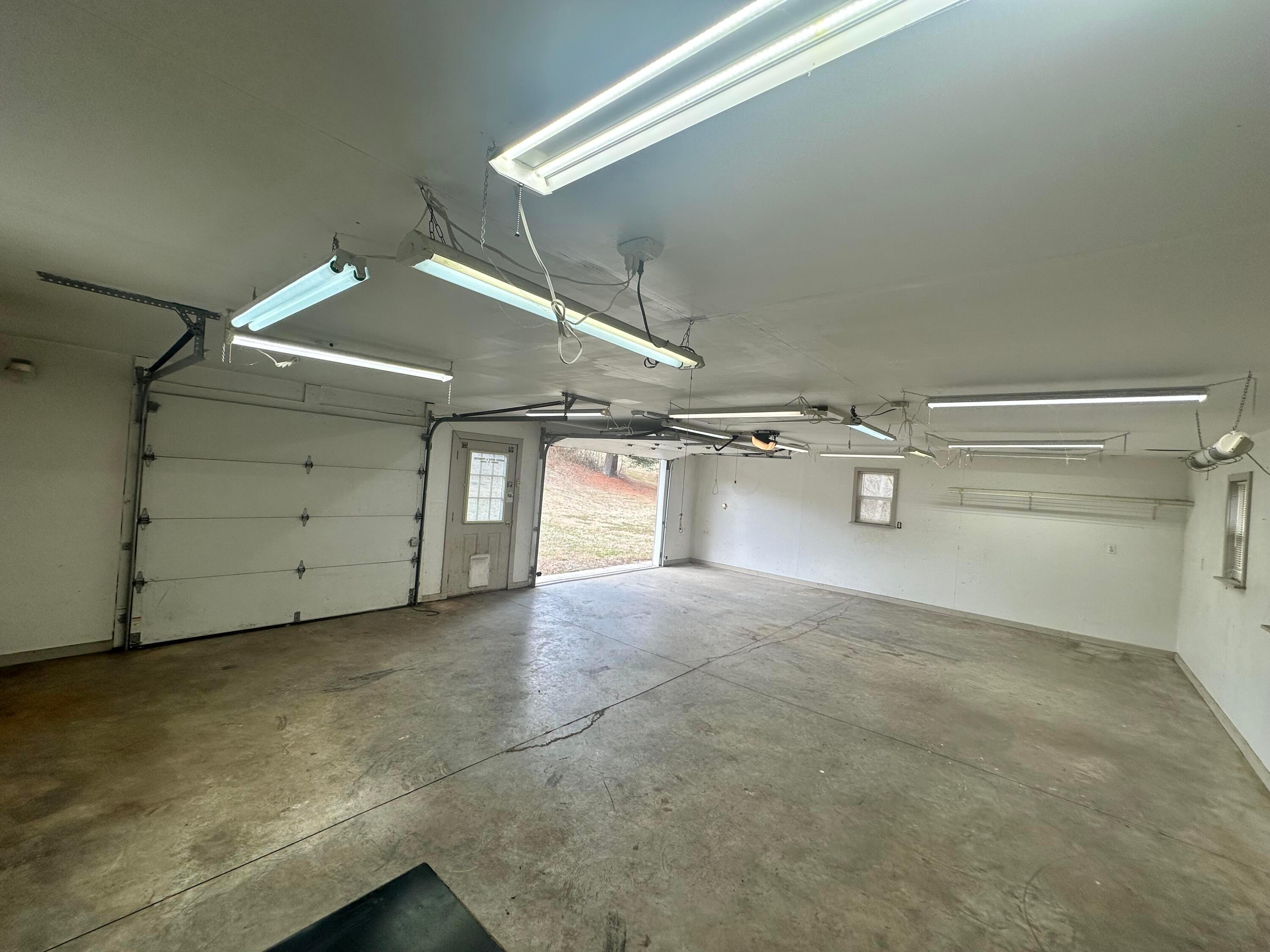 8752 N Rokeby Drive, Mcconnelsville, Ohio image 15