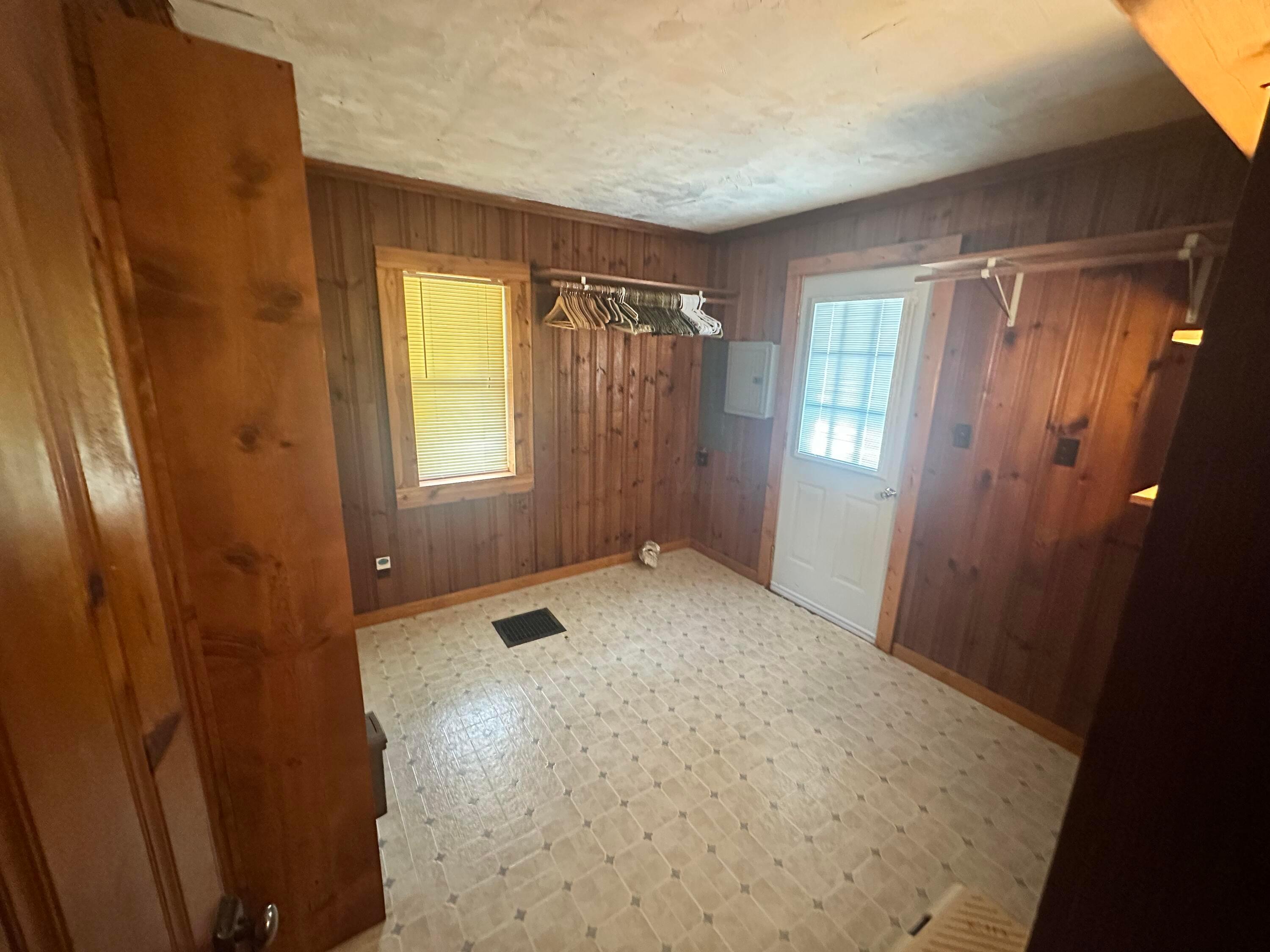 8752 N Rokeby Drive, Mcconnelsville, Ohio image 17