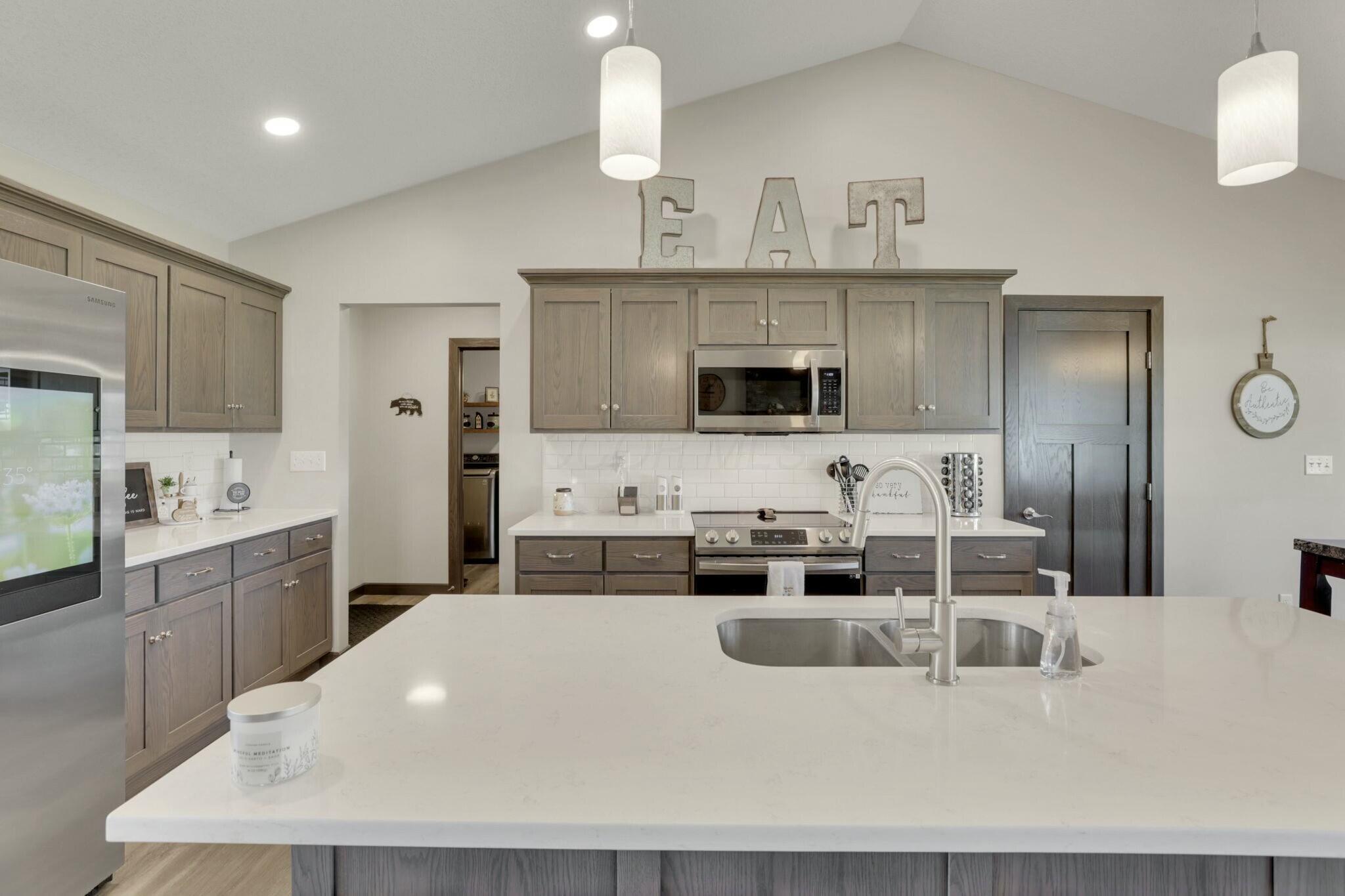 803 Mandy Lane, Newark, Ohio image 25