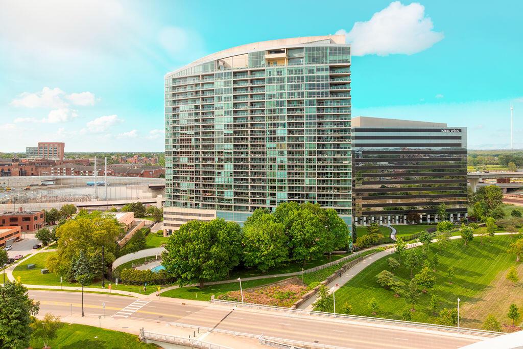 1 Miranova Place 805
