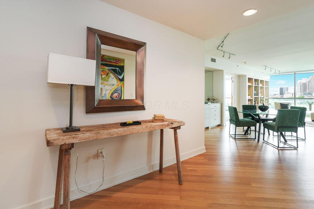 1 Miranova Place 805
