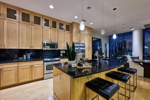 Tiny photo for 300 W Spring Street 1302 #1302, Columbus, OH 43215 (MLS # 226004902)