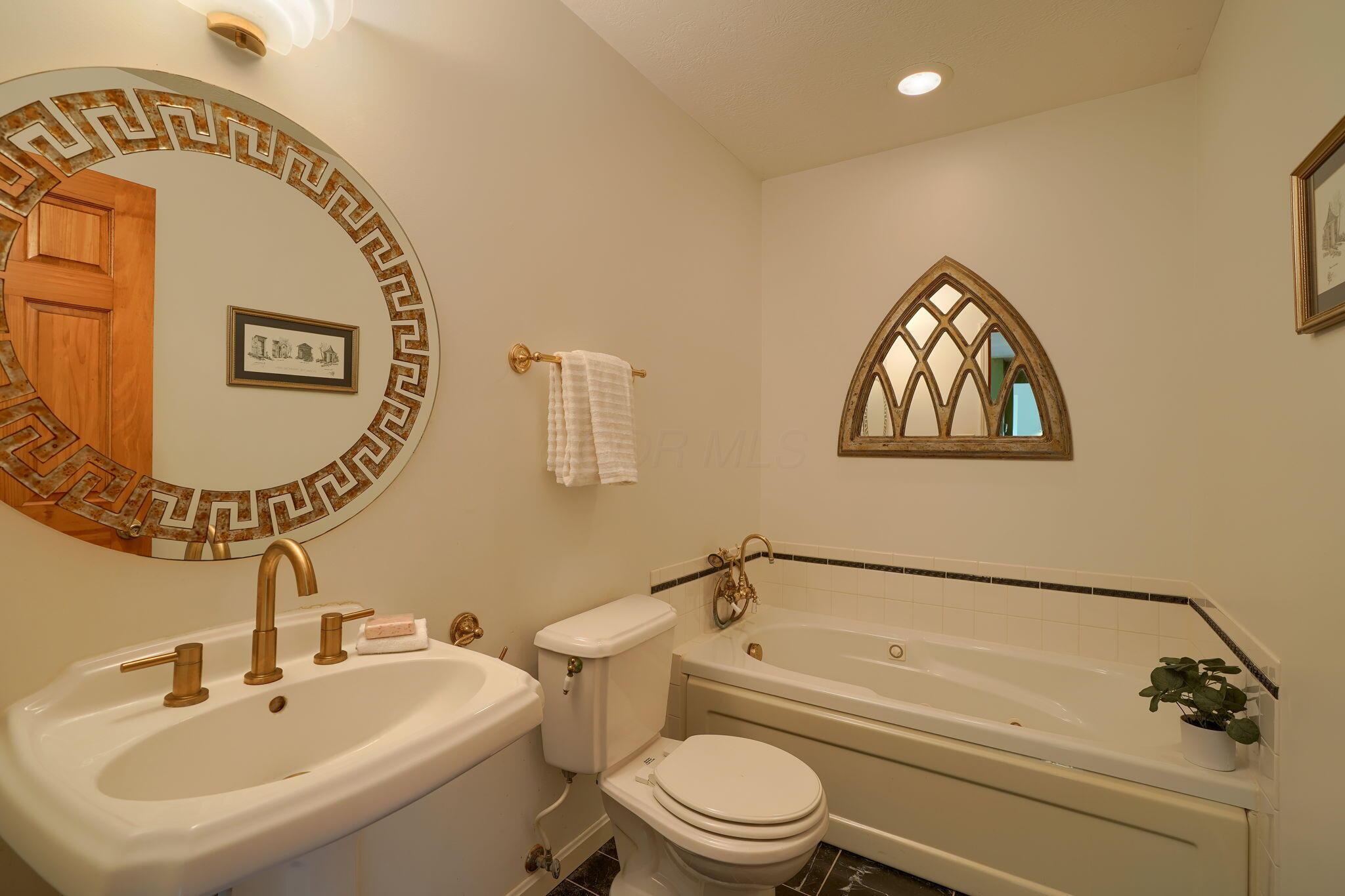 2867 Marietta Road, Chillicothe, Ohio image 18