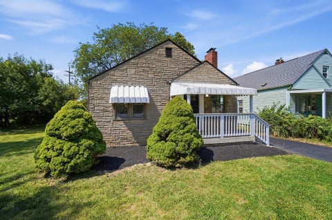Photo of 1575 S Champion Avenue, Columbus, OH 43207 (MLS # 226033785)