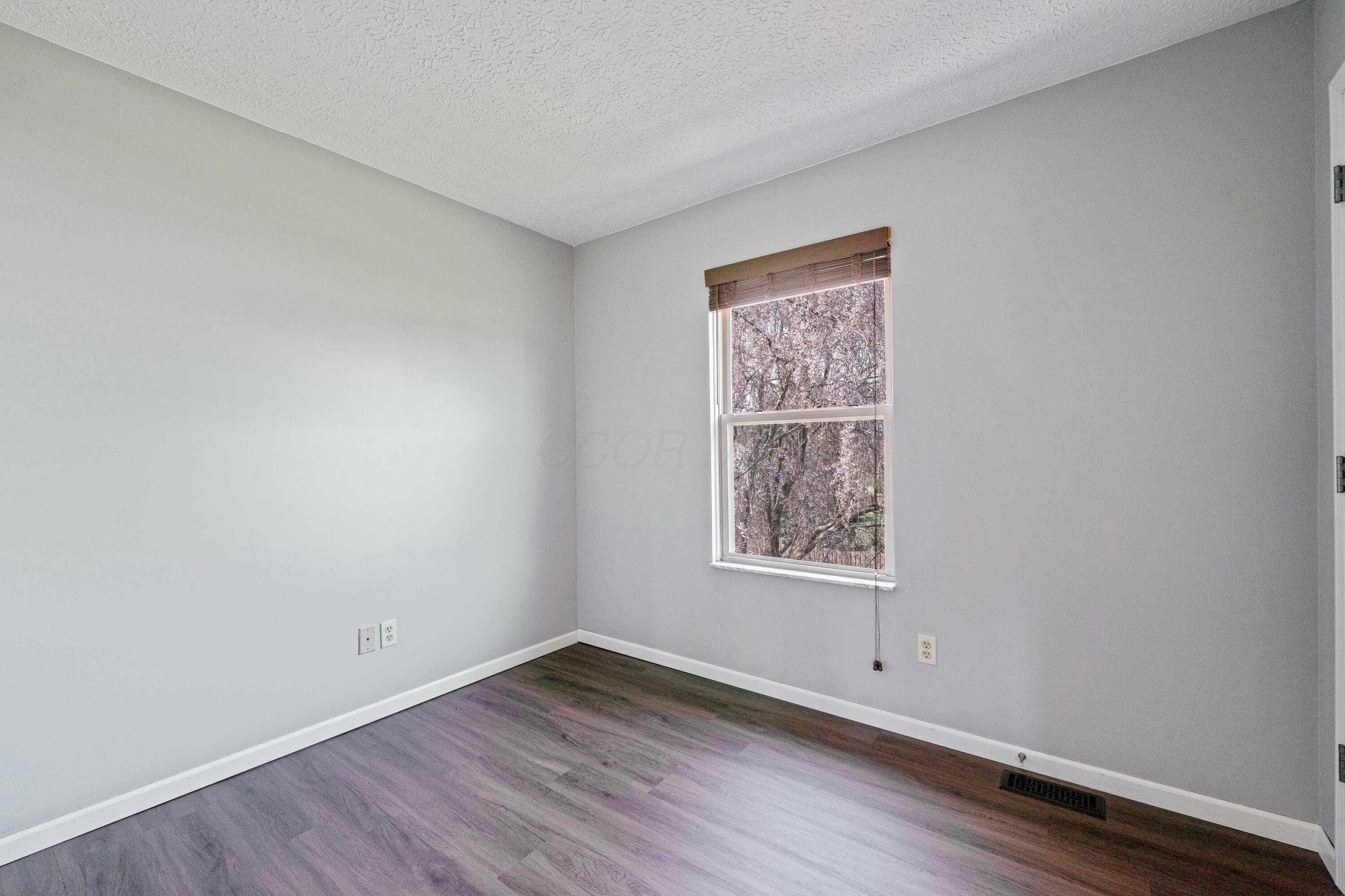 8733 Clarksdale Drive, Lewis Center, Ohio image 30