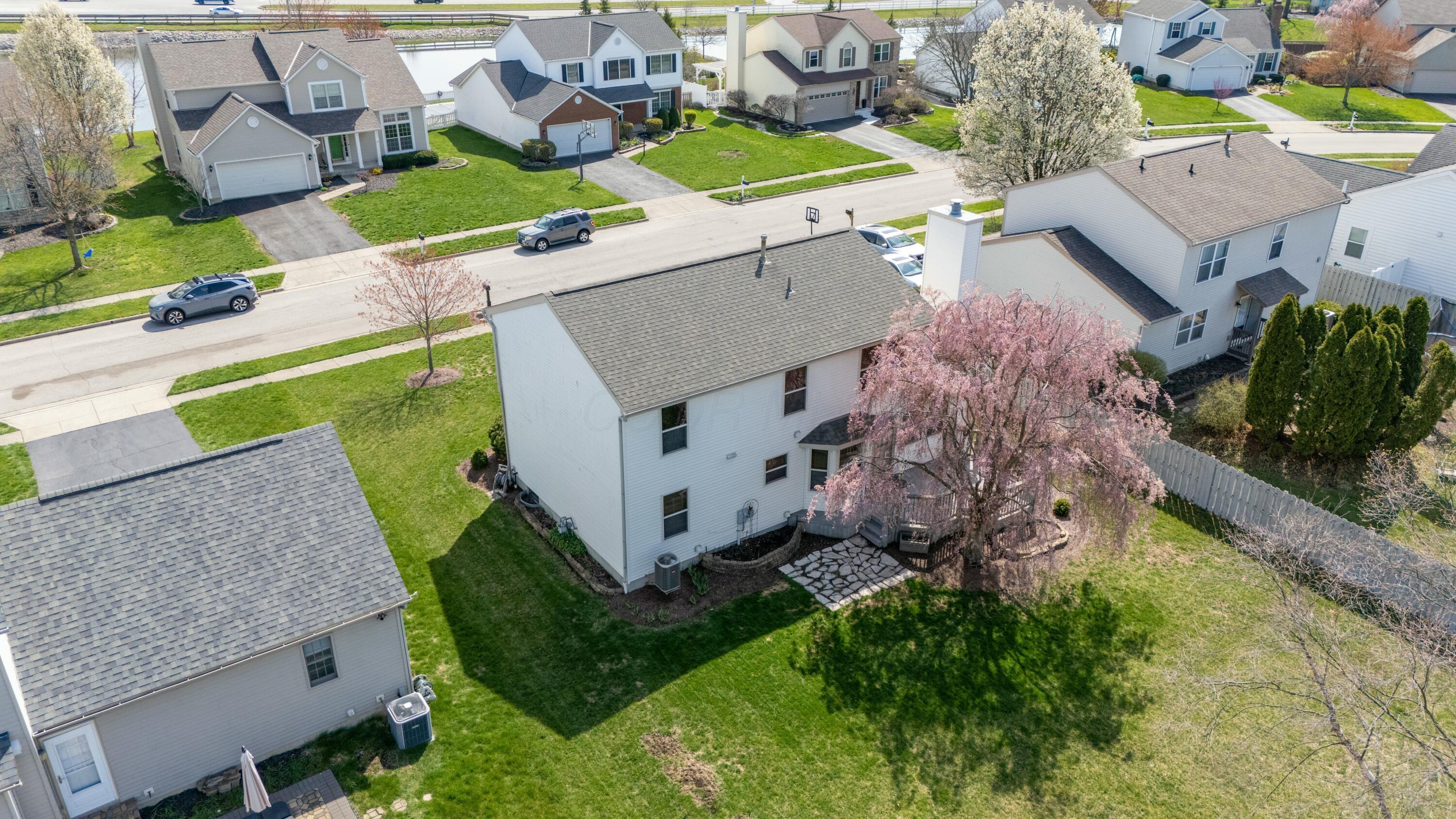 8733 Clarksdale Drive, Lewis Center, Ohio image 39