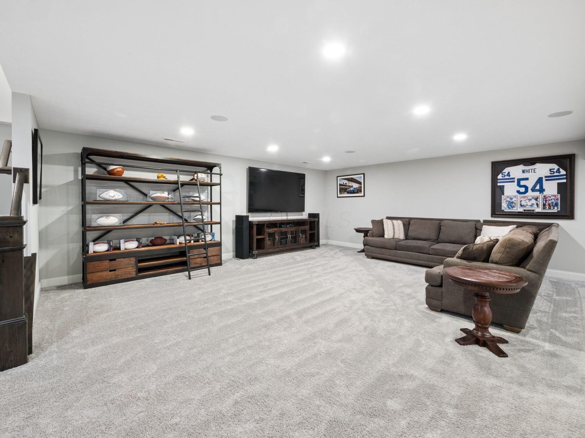5463 Maple Dr, Lewis Center, OH, 43035, USA, 8 Bedrooms Bedrooms, ,8 BathroomsBathrooms,Residential,Contingent,5463 Maple Dr,226014826