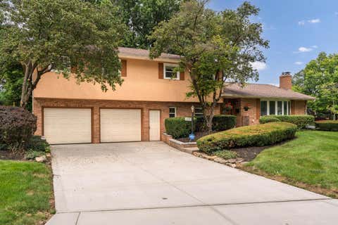 Photo of 1561 Rose View Drive, Columbus, OH 43209 (MLS # 226028315)