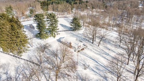 Photo of 18408 Brushy Fork Road SE, Heath, OH 43056 (MLS # 226003546)