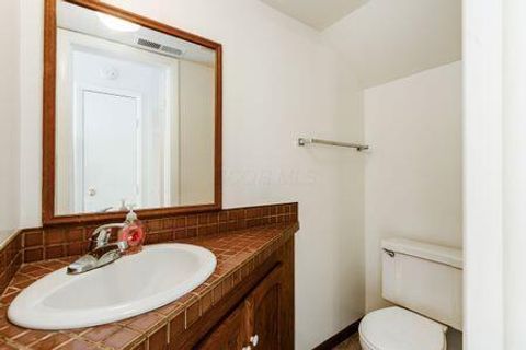 Tiny photo for 4692 Charecote Lane E #E, Columbus, OH 43220 (MLS # 226005464)