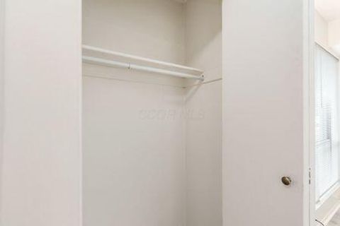 Tiny photo for 4692 Charecote Lane E #E, Columbus, OH 43220 (MLS # 226005464)