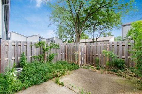 Tiny photo for 4692 Charecote Lane E #E, Columbus, OH 43220 (MLS # 226005464)