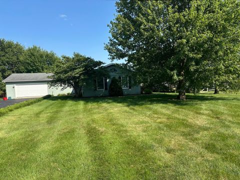 Homes For Sale - 2335 W Choctaw Drive<br/> Madison County, London, OH 43140