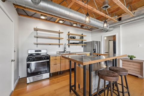 Tiny photo for 956 N High Street 2X #2X, Columbus, OH 43201 (MLS # 226014488)
