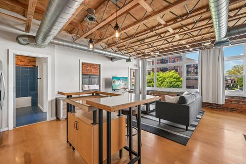 Tiny photo for 956 N High Street 2X #2X, Columbus, OH 43201 (MLS # 226014488)
