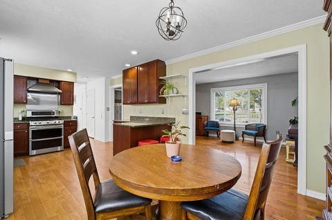 Tiny photo for 6869 Cedar Brook Place, New Albany, OH 43054 (MLS # 225035780)