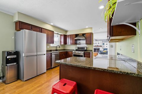 Tiny photo for 6869 Cedar Brook Place, New Albany, OH 43054 (MLS # 225035780)