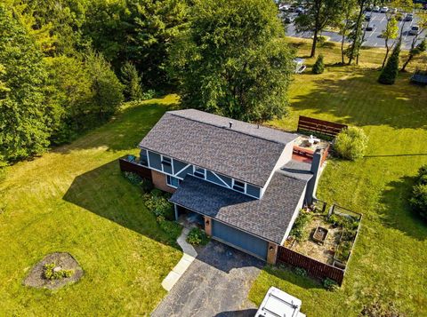 Tiny photo for 6869 Cedar Brook Place, New Albany, OH 43054 (MLS # 225035780)