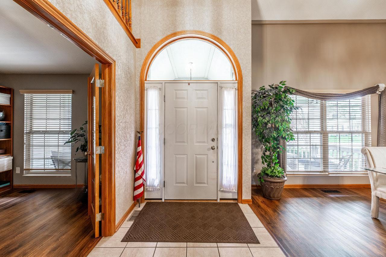 4506 Trailane Drive, Hilliard, Ohio image 9