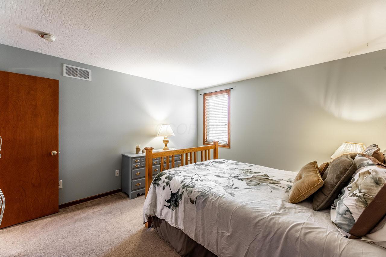 4506 Trailane Drive, Hilliard, Ohio image 39