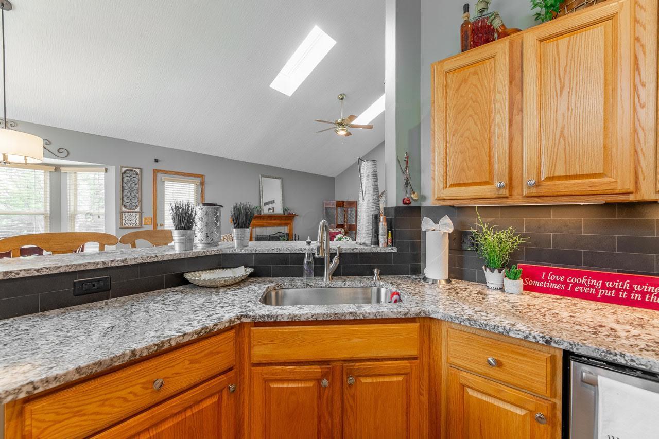 4506 Trailane Drive, Hilliard, Ohio image 13