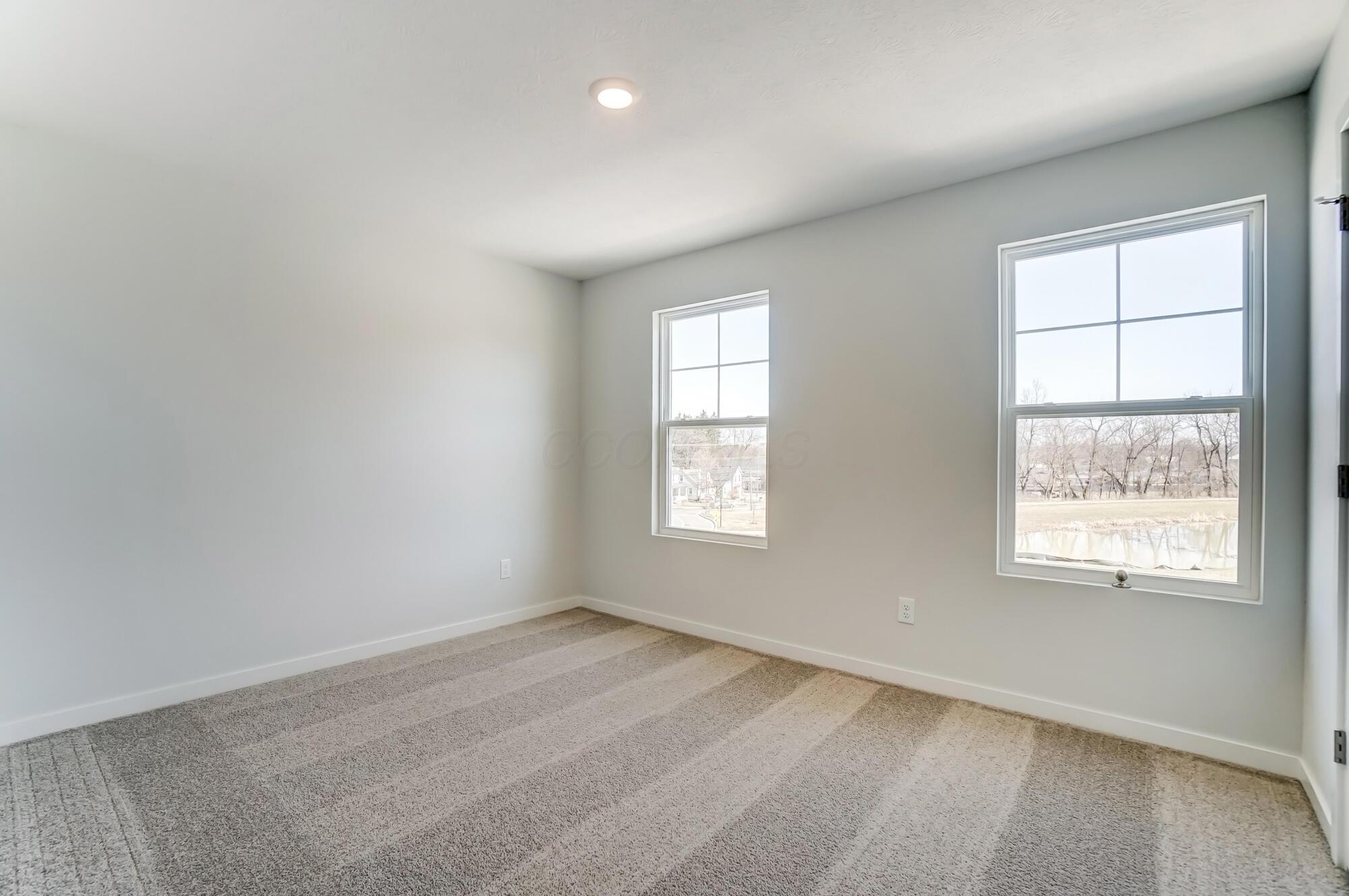 160 Oak Valley Court, Newark, Ohio image 26